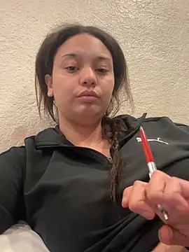 hoesluvcedes online show from May 29, 2026, 9:29 am