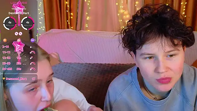 Snapshot of Tara_Lawson chatting on January 8, 2026, 7:21 am Tara Lawson online show from January 8, 2026, 7:21 am