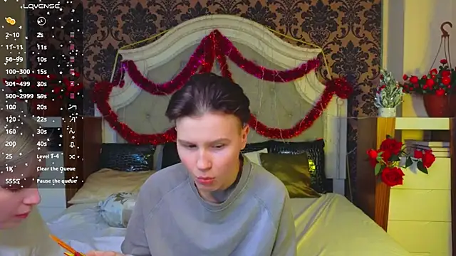 Snapshot of Tara_Lawson chatting on January 12, 2026, 9:47 am Tara Lawson online show from January 12, 2026, 9:47 am