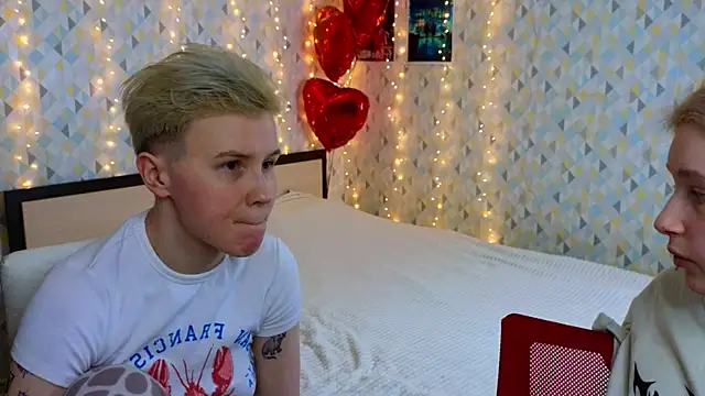 Snapshot of Tara_Lawson chatting on February 19, 2026, 11:17 am Tara Lawson online show from February 19, 2026, 11:17 am