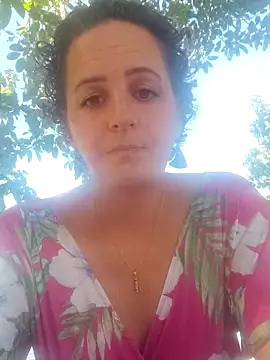 Snapshot of emiliemilf chatting on April 30, 2026, 11:42 pm emiliemilf online show from April 30, 2026, 11:42 pm