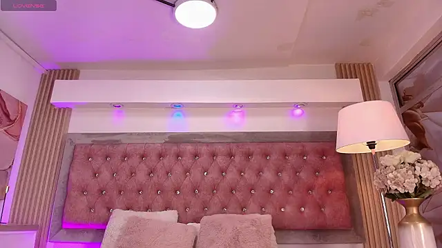 Andy Leex online show from March 18, 2026, 8:12 pm