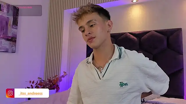LiamWildx20 online show from July 15, 2026, 1:00 am