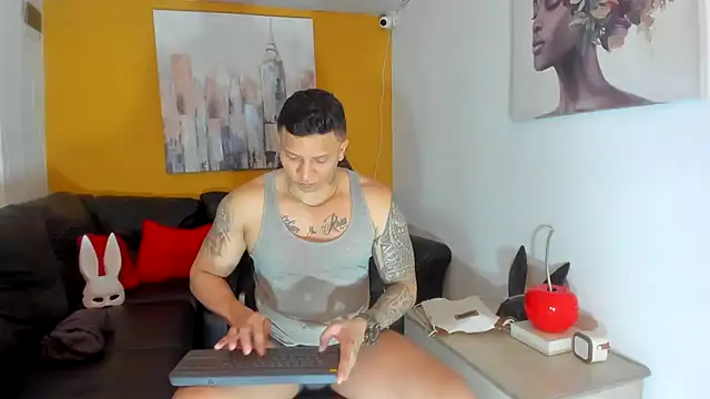 ethan dalton  online show from October 28, 2025, 3:21 am