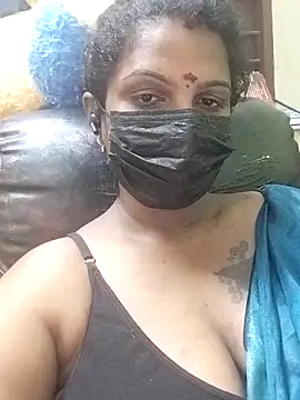 Snapshot of poojaa-rani chatting on February 27, 2026, 5:24 pm poojaa-rani online show from February 27, 2026, 5:24 pm