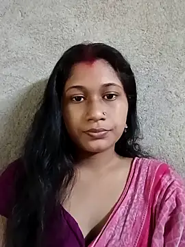 adrija94 online show from November 13, 2025, 4:33 am