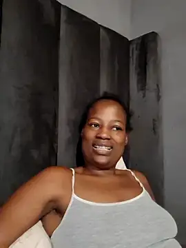 sexylira online show from February 4, 2026, 10:21 am