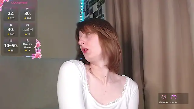 Snapshot of c0ralynx chatting on September 16, 2025, 8:21 pm c0ralynx online show from September 16, 2025, 8:21 pm