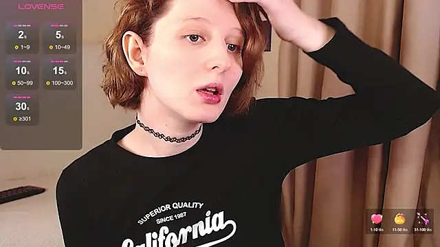 Snapshot of c0ralynx chatting on October 30, 2025, 3:24 pm c0ralynx online show from October 30, 2025, 3:24 pm