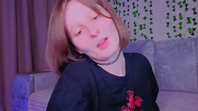 Snapshot of c0ralynx chatting on July 17, 2026, 7:08 pm c0ralynx online show from July 17, 2026, 7:08 pm