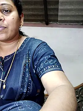 JENNIFERtamil online show from December 5, 2025, 7:39 am