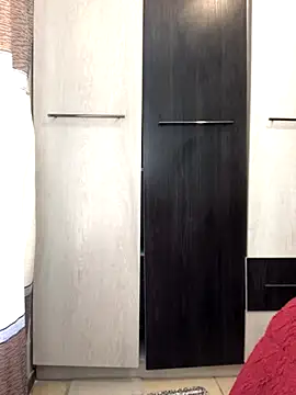 Elonelo online show from September 12, 2025, 8:03 am