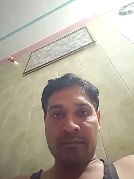 johnny8731 online show from April 6, 2026, 5:14 pm