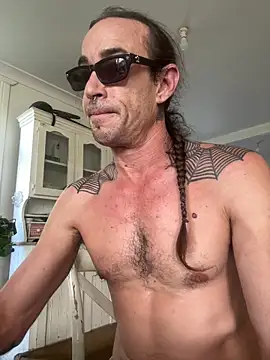 Snapshot of mastertittiefkr chatting on November 25, 2025, 6:24 am mastertittiefkr online show from November 25, 2025, 6:24 am