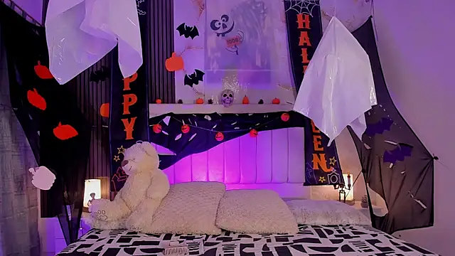 Snapshot of peachandtyron_ chatting on November 4, 2025, 3:27 am peachandtyron online show from November 4, 2025, 3:27 am