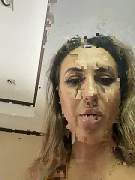 Snapshot of Brilliant-Splashes chatting on May 15, 2026, 3:24 am Brilliant-Splashes online show from May 15, 2026, 3:24 am