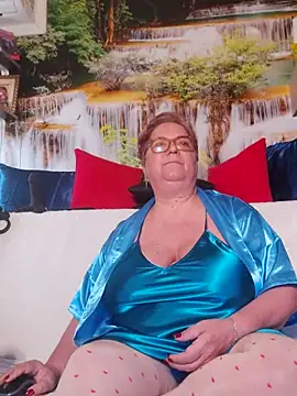 QueenPammy1 online show from February 2, 2026, 7:29 am