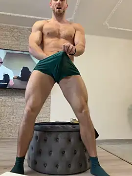 trainwithme online show from February 11, 2026, 9:03 am