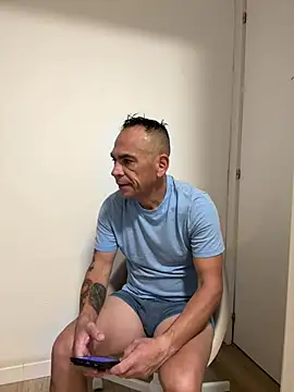 mateocali25 online show from May 29, 2026, 12:36 pm