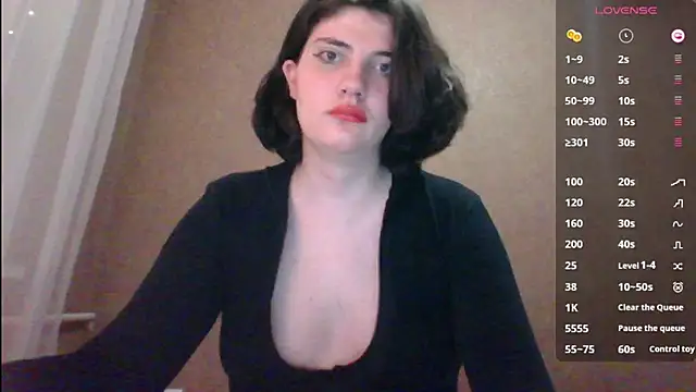 camgirl xxx online show from March 12, 2026, 6:47 pm