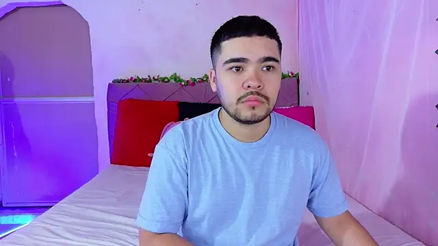  mia and mike  online show from October 7, 2025, 2:14 pm