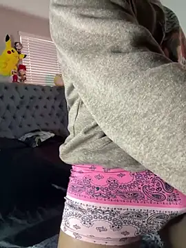 Snapshot of piscesaurora chatting on March 20, 2025, 12:22 pm piscesaurora online show from March 20, 2025, 12:22 pm