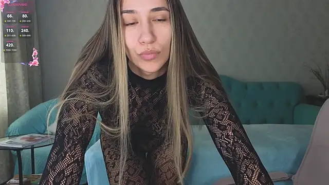 hot ass 18 online show from April 15, 2026, 5:03 am