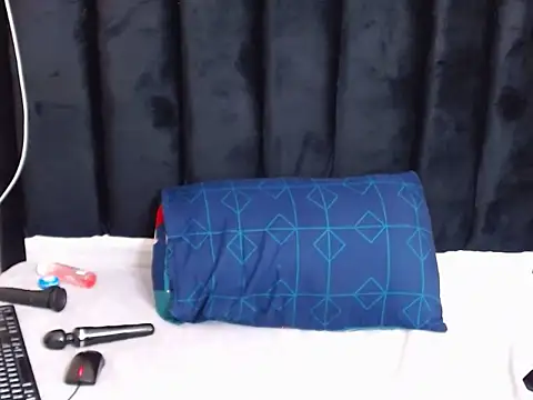 AriesCake online show from March 22, 2025, 10:26 pm