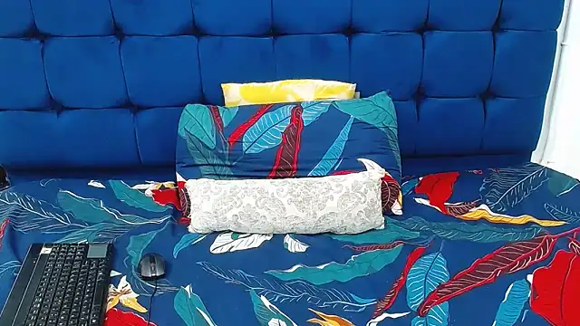 Snapshot of AriesCake chatting on February 20, 2026, 7:10 am AriesCake online show from February 20, 2026, 7:10 am