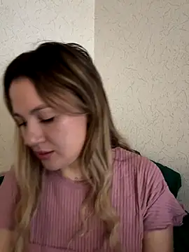 Snapshot of mollygirll chatting on November 19, 2025, 9:53 am mollygirll online show from November 19, 2025, 9:53 am