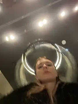 MilaBee online show from March 21, 2026, 5:12 am