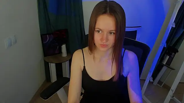 Catherine e online show from November 18, 2025, 10:36 pm