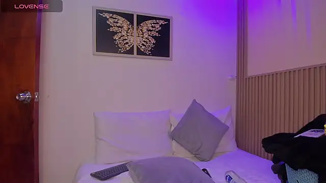 sharonscoth online show from April 25, 2026, 7:55 pm