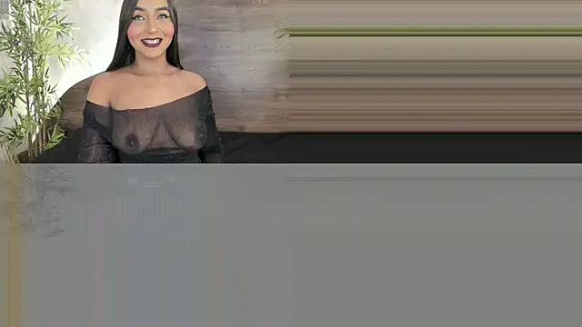 mia lacy  online show from October 6, 2025, 7:33 pm