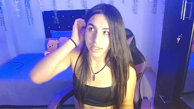 Snapshot of Lyaa_Cute chatting on January 13, 2026, 1:44 am Lyaa Cute online show from January 13, 2026, 1:44 am