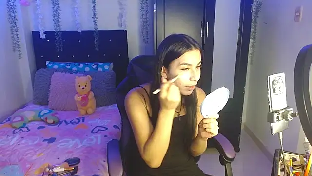 Snapshot of Lyaa_Cute chatting on February 2, 2026, 11:03 pm Lyaa Cute online show from February 2, 2026, 11:03 pm