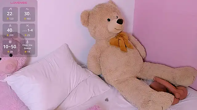 BritanyLin   online show from October 11, 2025, 5:17 am