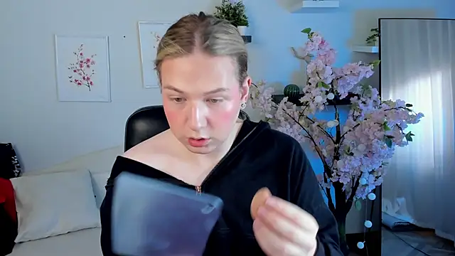 Jes Solar online show from September 27, 2025, 11:48 am