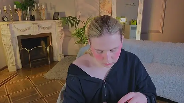 Jes Solar online show from September 28, 2025, 12:21 pm