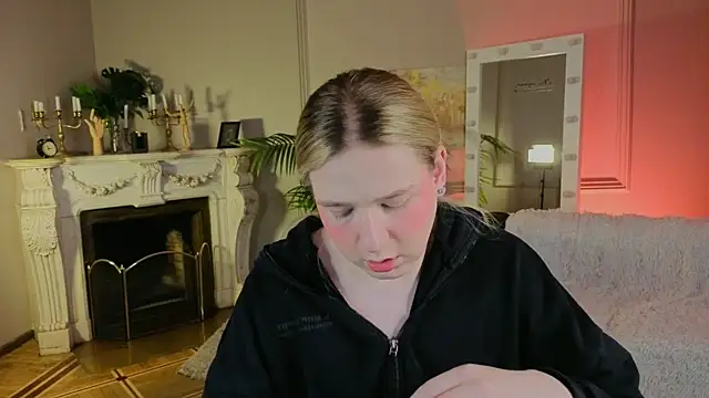 Jes Solar online show from October 2, 2025, 11:39 am