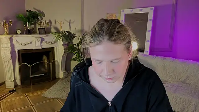 Jes Solar online show from November 6, 2025, 9:59 pm