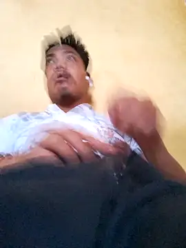 Snapshot of nipu_9 chatting on February 8, 2026, 8:18 am nipu 9 online show from February 8, 2026, 8:18 am