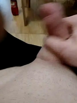 Snapshot of Tomassasdss chatting on December 2, 2025, 6:41 am Tomassasdss online show from December 2, 2025, 6:41 am