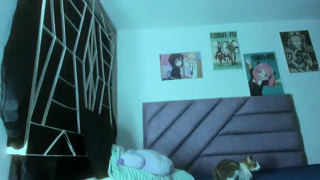 KARINNA  RAVEN online show from October 7, 2025, 11:46 pm