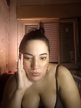 myla rommer1 online show from March 23, 2025, 1:09 am