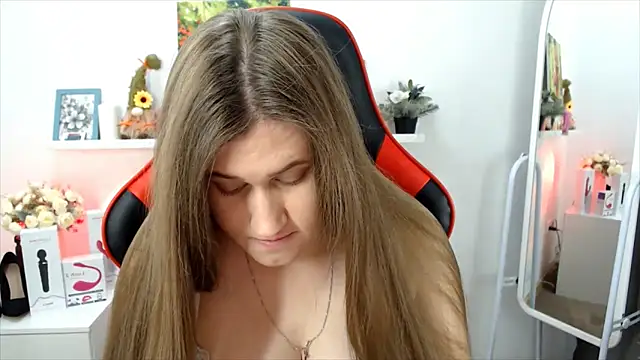 Lucky Lana online show from October 13, 2025, 2:33 am