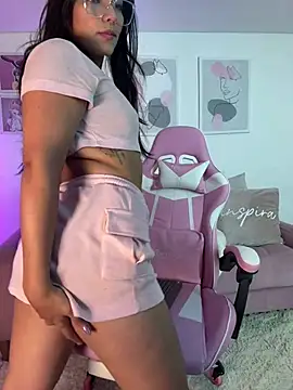 Snapshot of ariana_bae_ chatting on March 21, 2025, 6:40 pm ariana bae online show from March 21, 2025, 6:40 pm