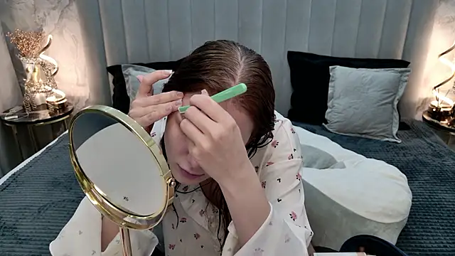 CarolineTenders online show from March 9, 2026, 1:20 am