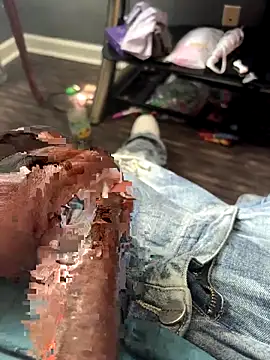 bigdick650 online show from September 29, 2025, 5:40 pm