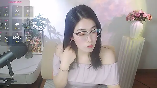 mia0mia0123 online show from March 20, 2025, 3:04 pm